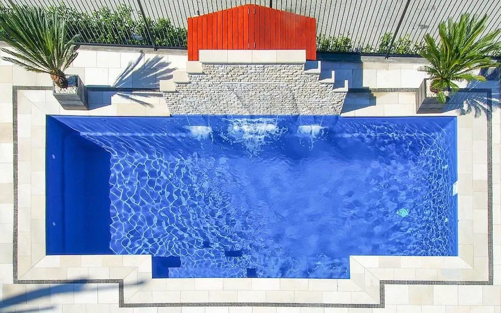Leisure-Pools-Elegance-Sapphire-Blue-stunning-color-options Leisure Pools Windsor-Essexoffers the full range fiberglass pool colors
