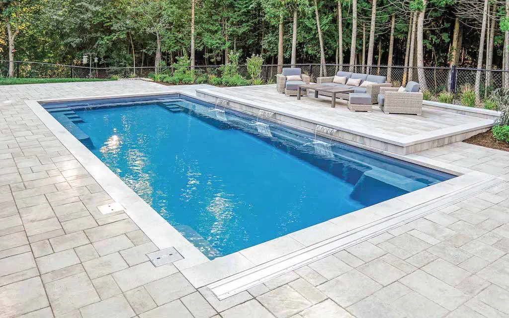 Why choose fiberglass for your swimming pool in Windsor and Essex County