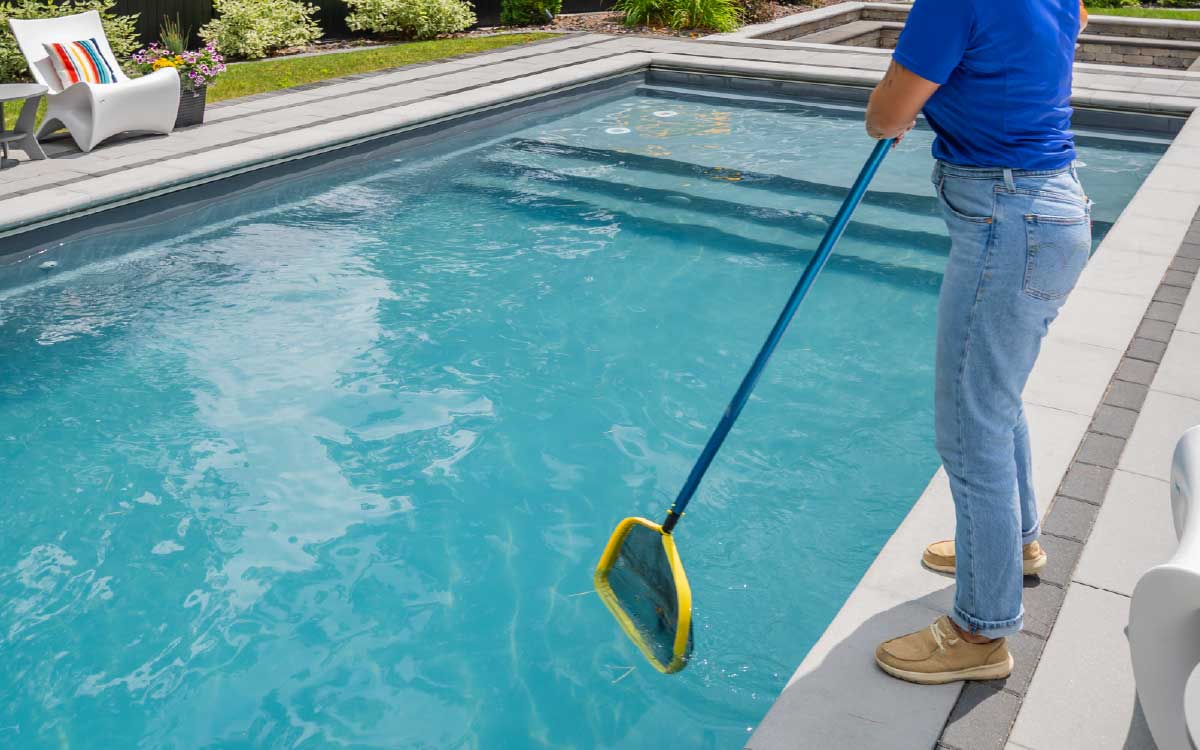 Pool_Maintenance-3MaintenanceCare Fiberglass pool maintenance and care services for Windsor and Essex County
